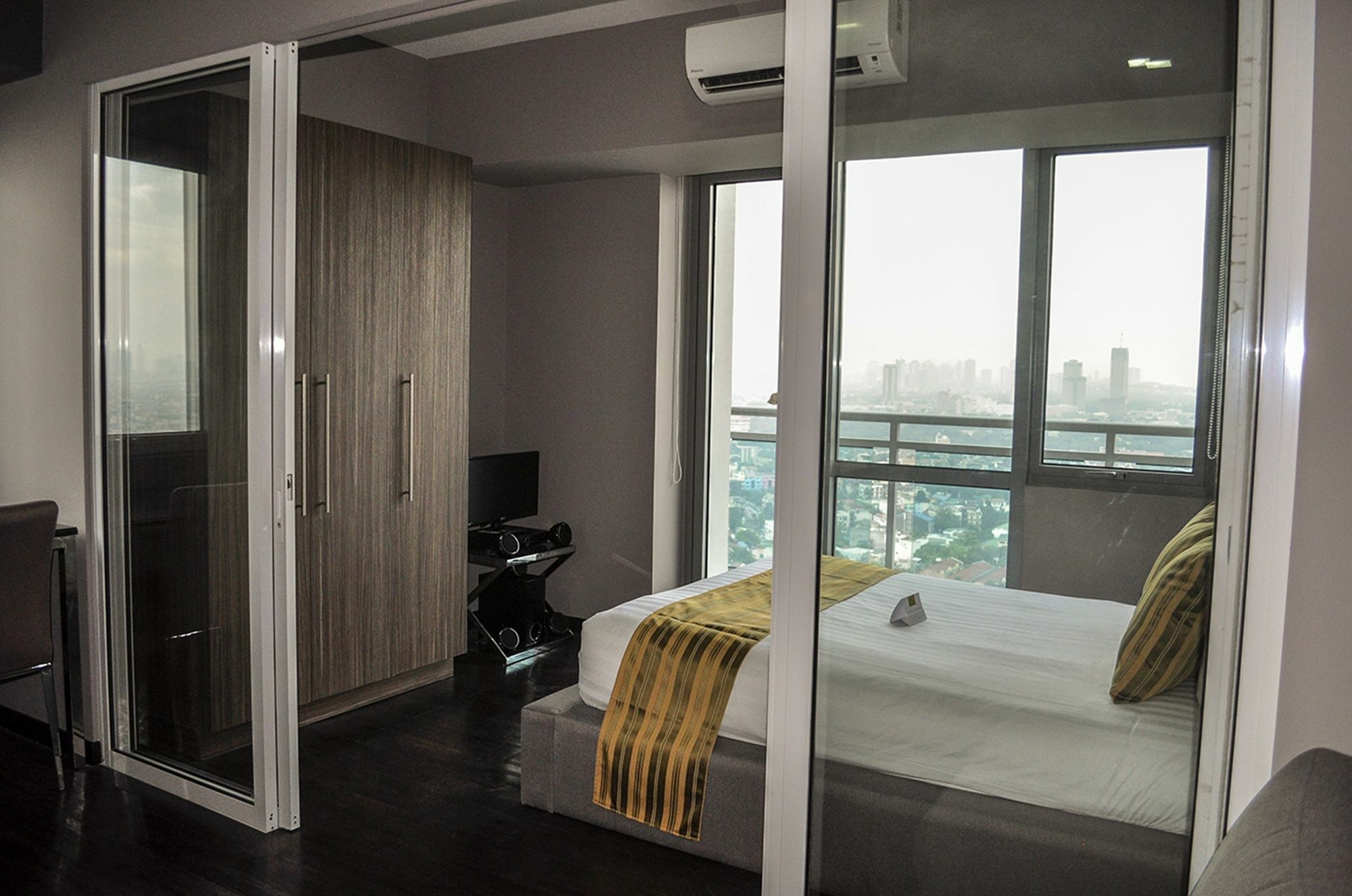 Siglo Suites @ The Acqua Private Residences Mandaluyong Εξωτερικό φωτογραφία